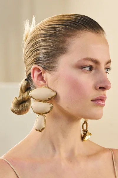 Look 14